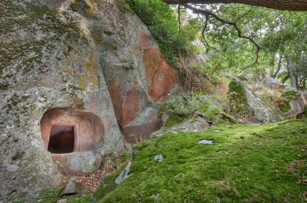 Necropoli di Sos Furrighesos