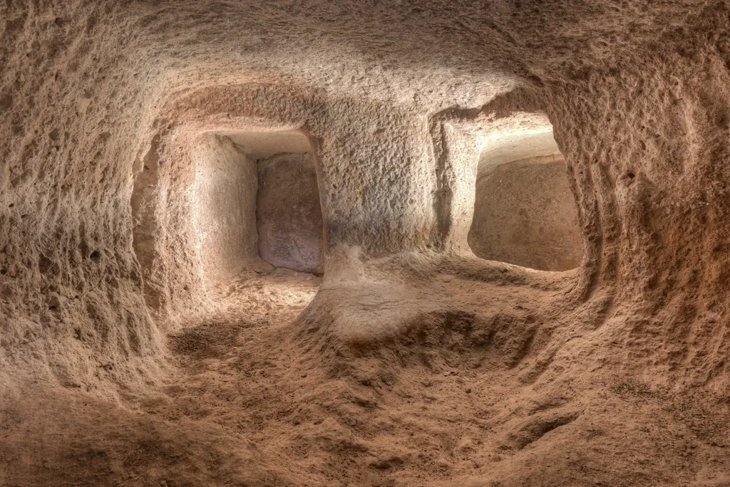 Necropoli di Iloi - Ispiluncas