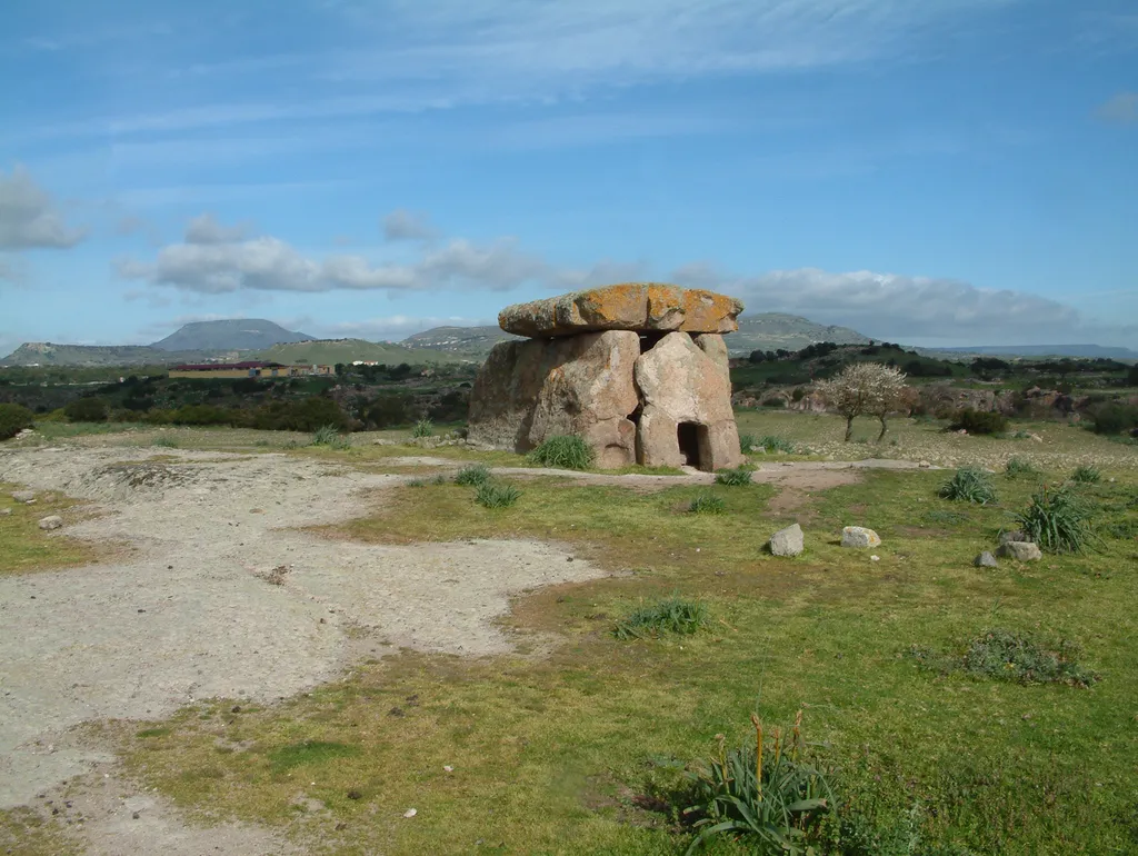 Dolmen di Sa Coveccada
